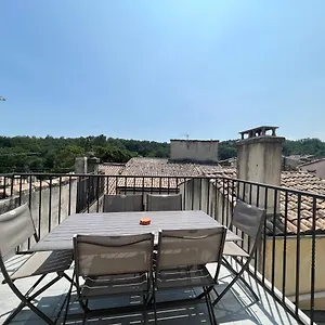  Appartement Avec Terrasse, Climatisation Et Parking Prive !